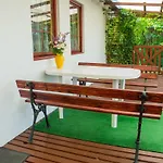 Marina Bajana אכסניה *